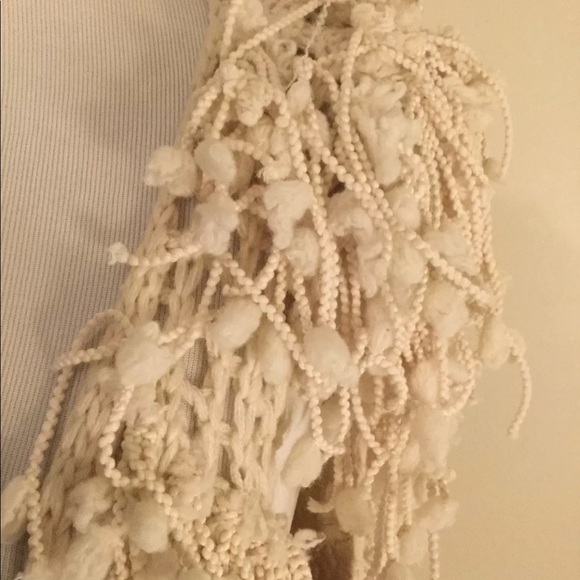 Camille & Co ivory fringe sweater vest NWT - Picture 3 of 8